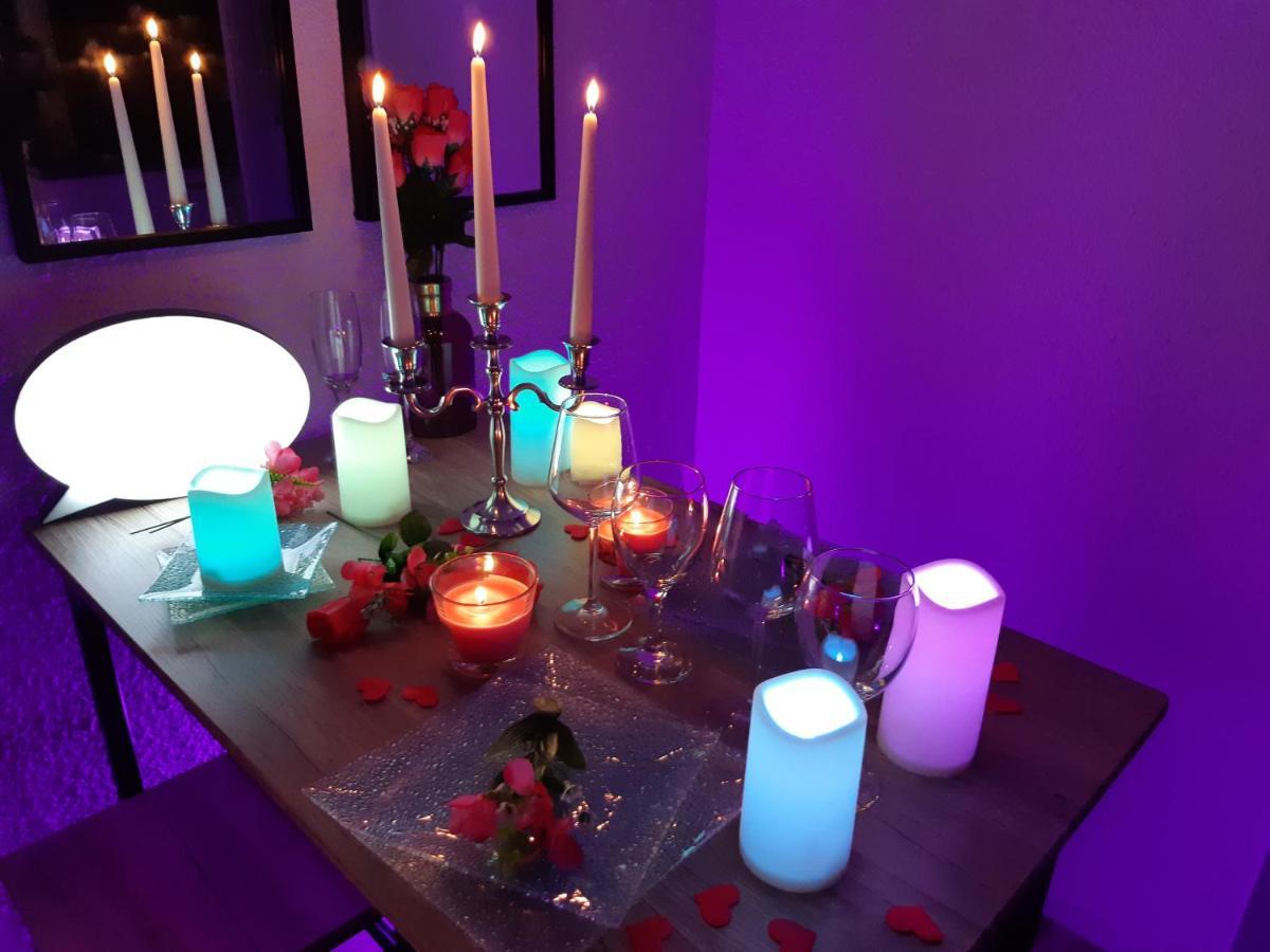 Luxe Sauna Privatif Et Grand Bain Jacuzzi A Deux A Biscarosse Plage Pour Nuit Romantique Avec Decoration Led Et Bougies Бискарос Екстериор снимка